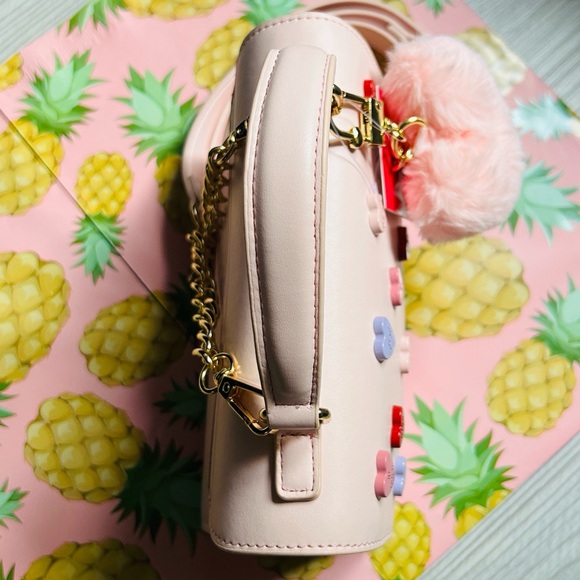 💗🧸 Betsey Johnson Candy Heart Handbag & Gummy Bear Wallet & Heart Charm NWT - Picture 4 of 16